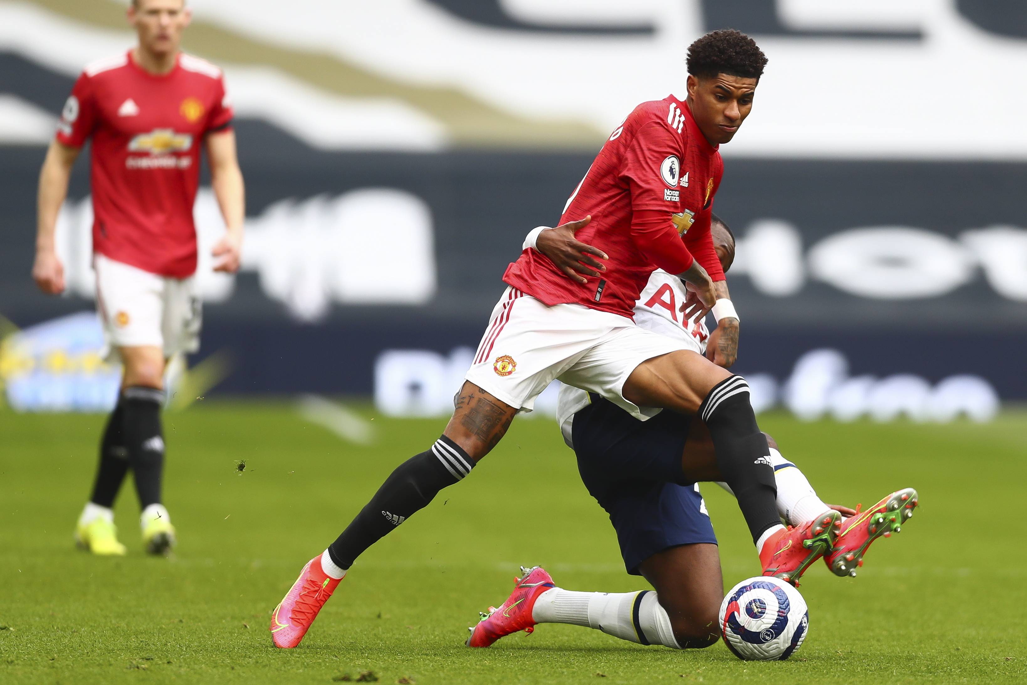 两支球队本 两支球队本