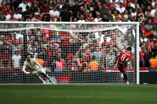 成梅开二度 成梅开二度