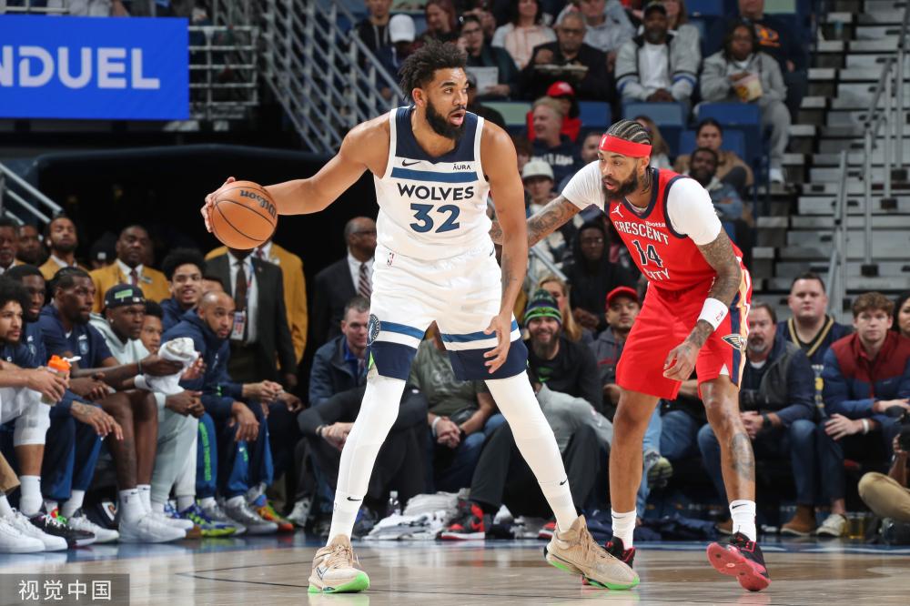 显得格格不 显得格格不